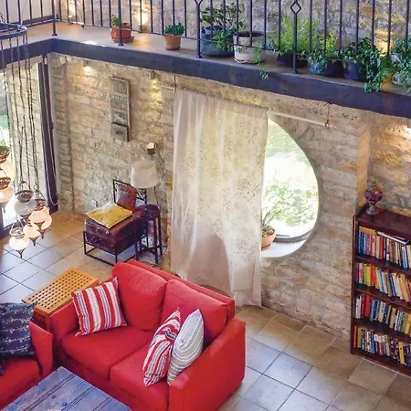 Six-bedroom Holiday In