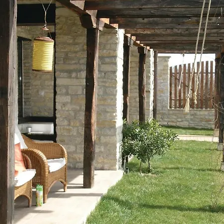 Holiday home Six-bedroom Holiday In *